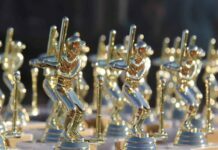 Selecting The Best Customized Trophies And Awards Customized Trophies And Awards